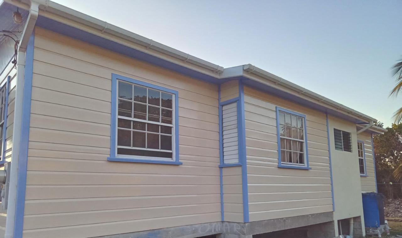T.Cole'S Holiday Rental Saint James Exterior photo
